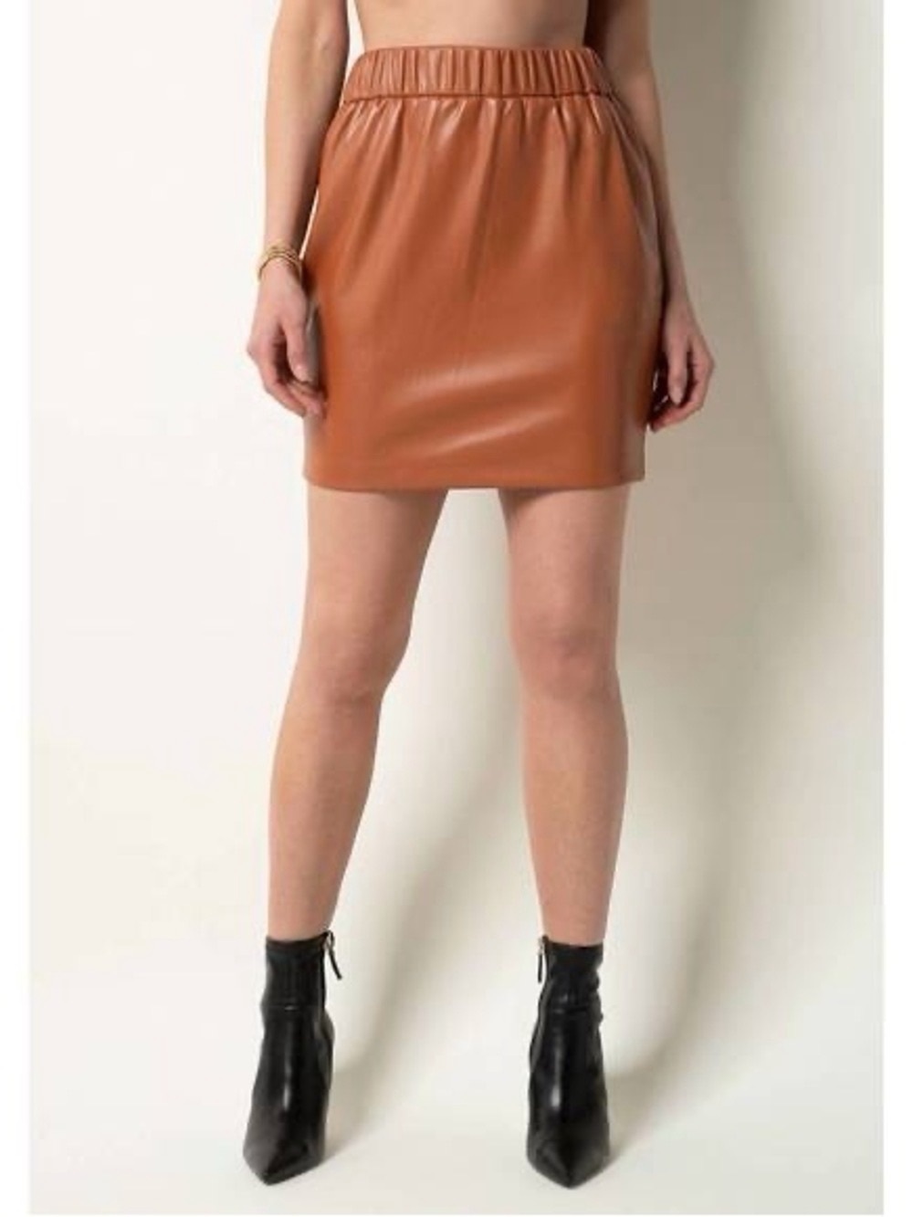 TART Collections Medium Mocha Cognac Brown Faux Leather Pull-On Fala Mini Skirt